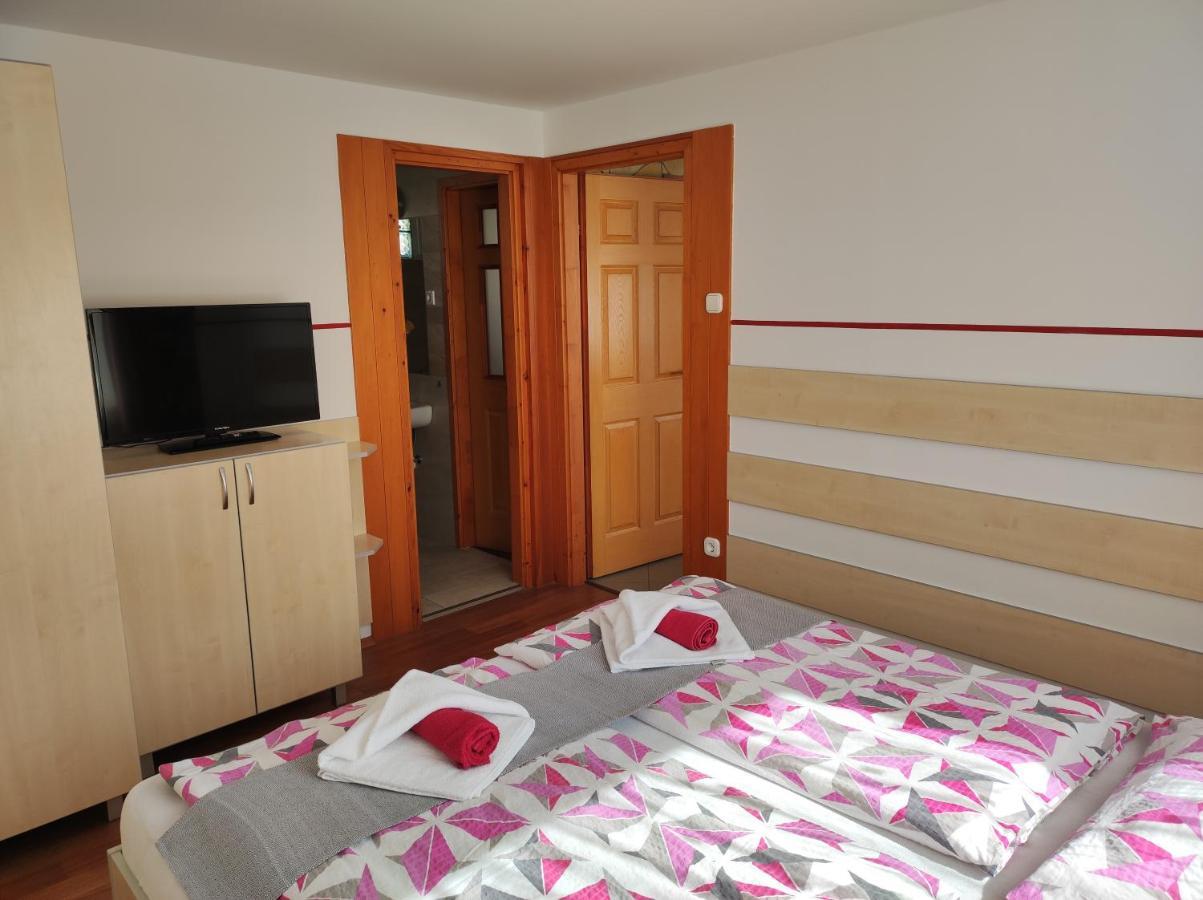 Aranyhal Apartman Sarvar Exterior photo