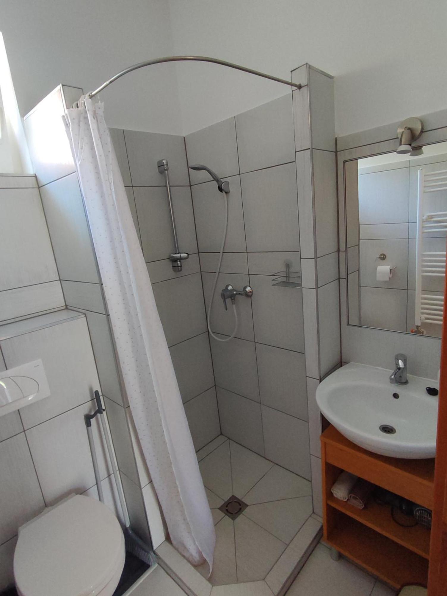 Aranyhal Apartman Sarvar Exterior photo