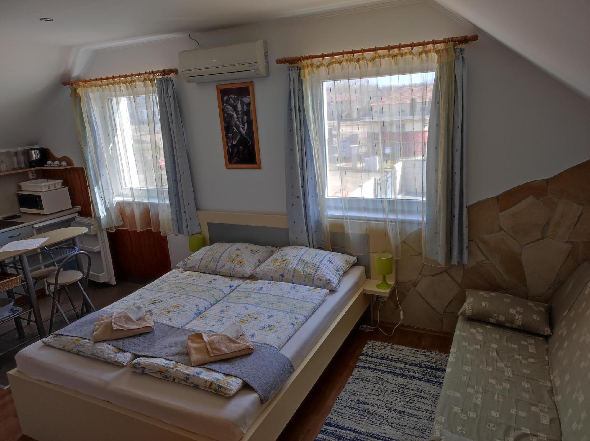 Aranyhal Apartman Sarvar Exterior photo