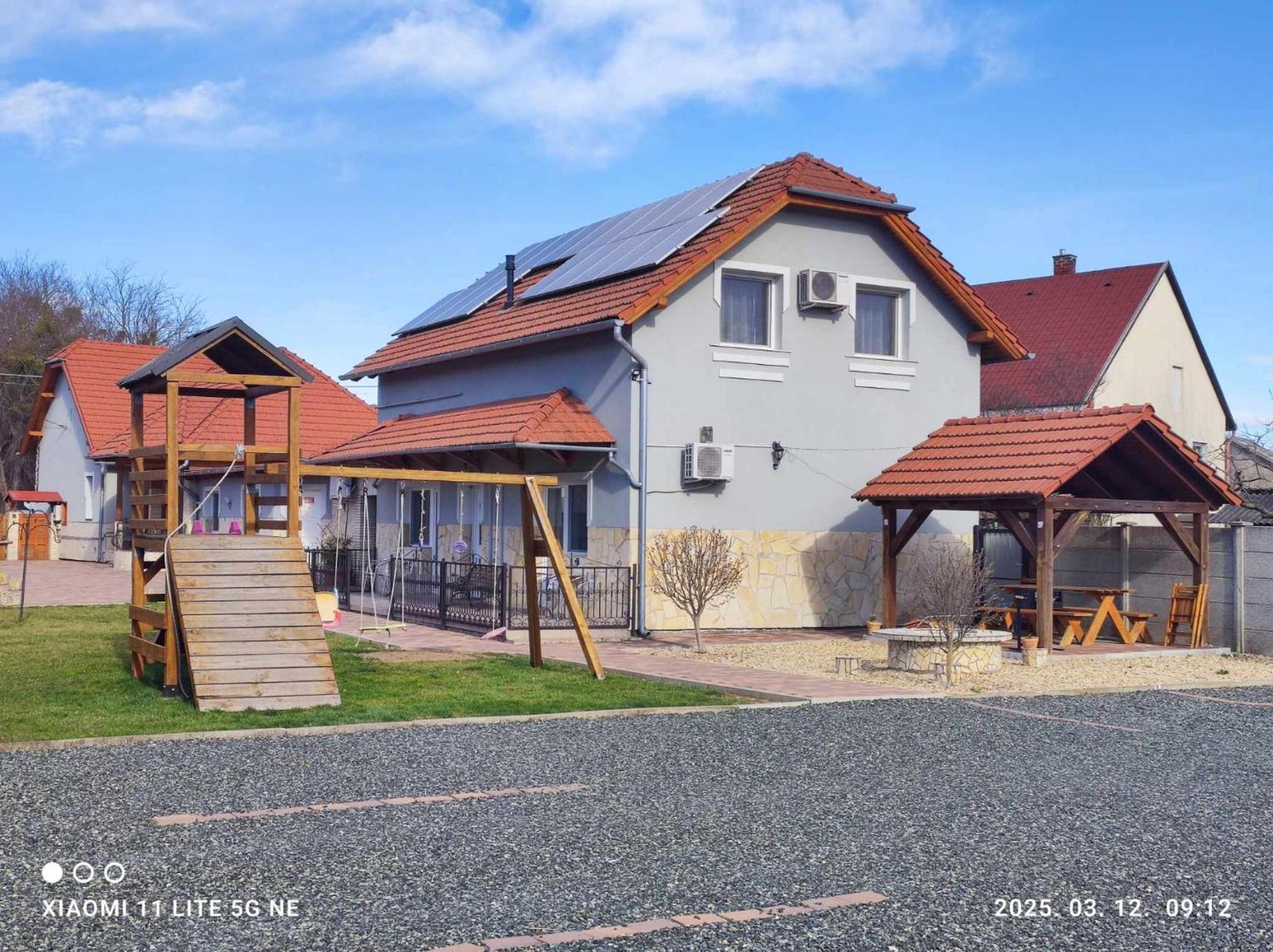 Aranyhal Apartman Sarvar Exterior photo