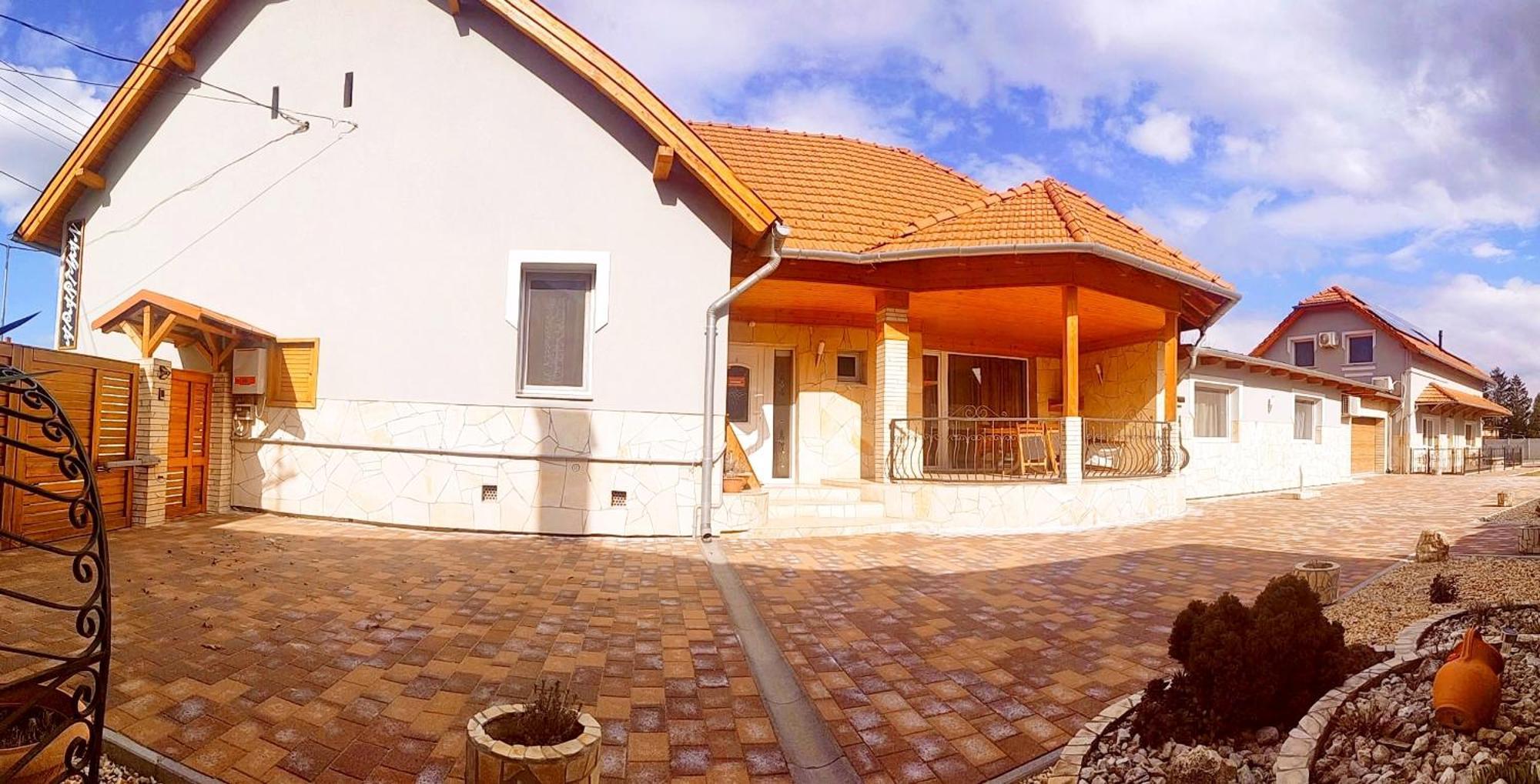 Aranyhal Apartman Sarvar Exterior photo